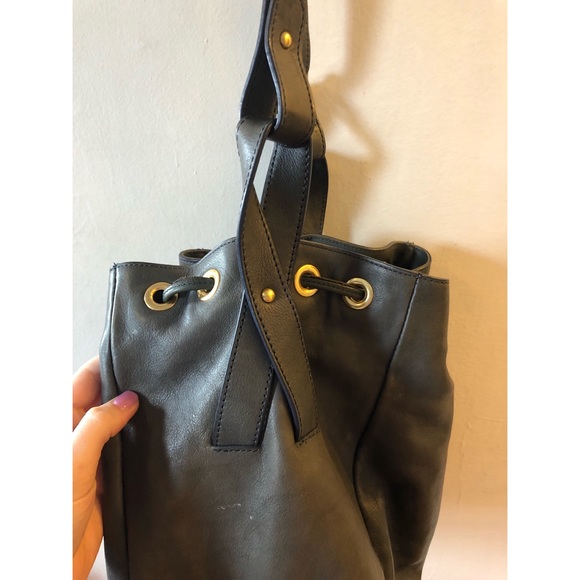 💥💥 SALE Anthropologie leather bucket bag - Picture 4 of 6